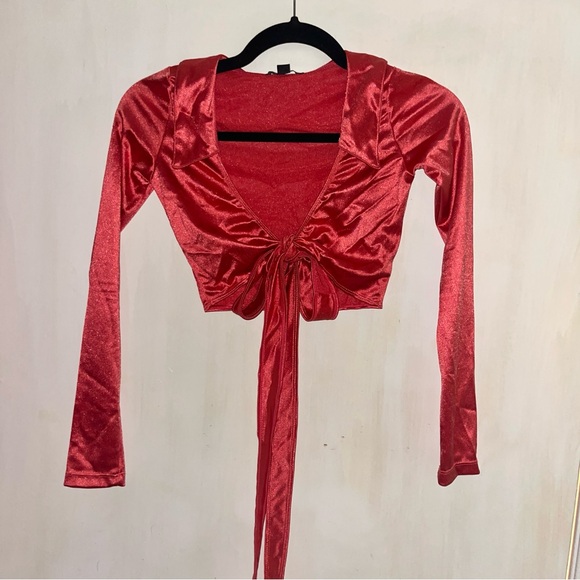 Red satin corset top with adjustable front ties - Picture 6 of 7